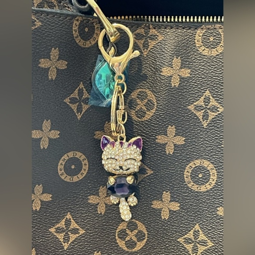 Luxury designer handbag cat charms - in Pink. Hot Pink or Purple​​